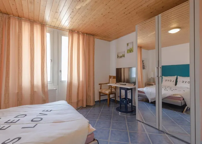 Swiss Mountains * Entrelagos